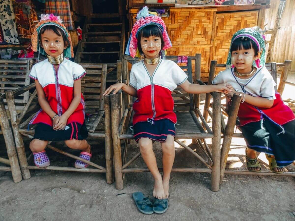 Karenni children in Huay Pu Keng